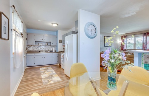 Portsmouth House | 4 Mi to Dtwn: Home w/Fenced Yard in Portsmouth!