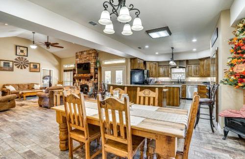 Stephenville House | 4 Mi to Dtwn Home with Pool in Stephenville!