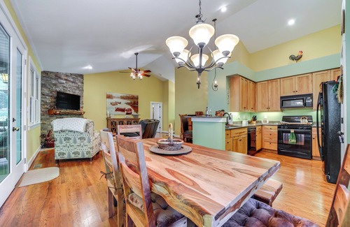 Bear Lake Reserve Cottage | 4 Mi to Lake: Tuckasegee Home w/Community Perks