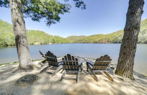 Bear Lake Reserve House | 4 Mi to Lake Tuckasegee Home with Community Perks