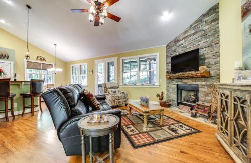 Bear Lake Reserve House | 4 Mi to Lake Tuckasegee Home with Community Perks