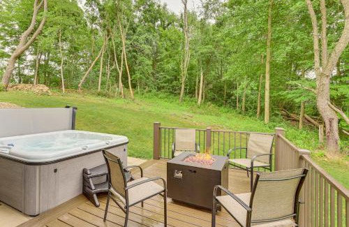 Walhonding House | 4 Mi to Mohican River Ohio Amish Country Cottage