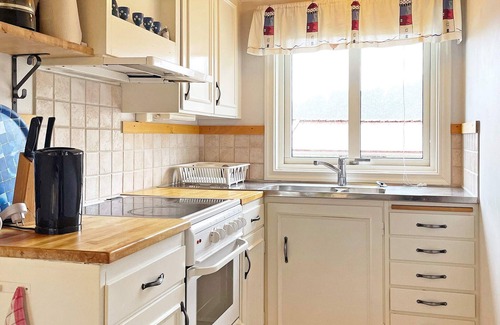 Hakenaset House | 4 person holiday home in HAKENÄSET-By Traum