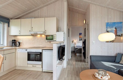 Lensterstrand House | 4 person holiday home in GROEMITZ