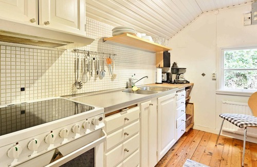 Svarvaremala House | 4 person holiday home in HALLABRO-By Traum