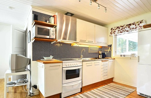 Svarvaremala House | 4 person holiday home in HALLABRO-By Traum