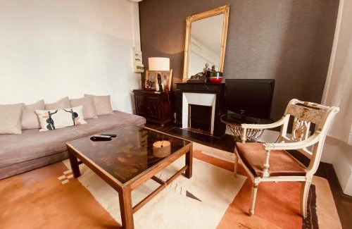 Le Bourg Apartment | 4 pièces 90 m2 5 lits Wifi dans Maison de Maître