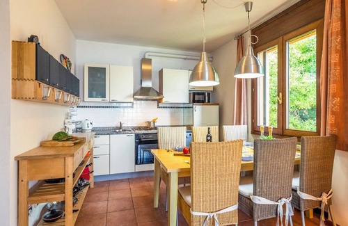 Stresa Apartment | 4-room corner apartment with 2 bathrooms in a residence with pool