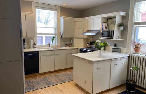 Meaford House | 4 Season Updated Historic Edwardian