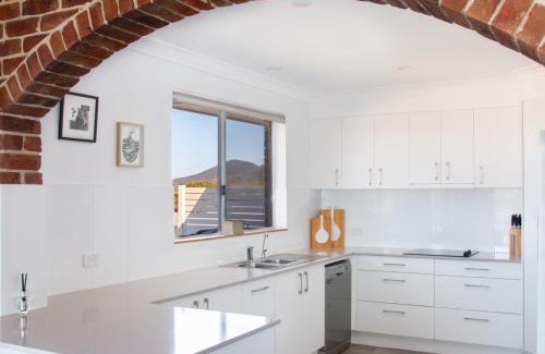 Forster House | 4 Seaview Street Extended