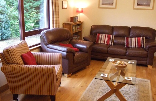 Achnasheen House | 4 star detached cottage on edge of Kinlochewe Village and near Nature Reserve