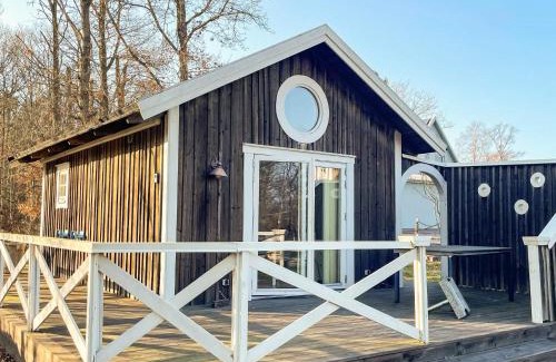 Drottningskar House | 4 star holiday home in Drottningskär