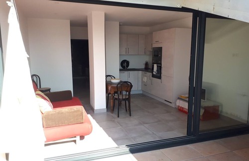 Meze Apartment | 4-star roof-top nugget with a splendid view