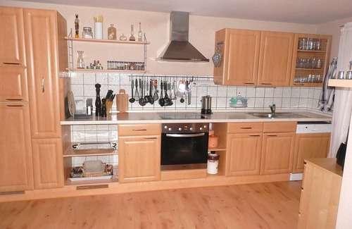 Mensfelden Apartment | 4 star vacation home apartment Idylle (100m²) only 5 km from Limburg