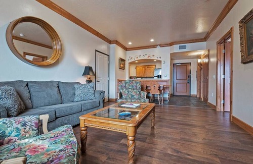 Zermatt Villa | 4-Star Zermatt Resort 2B2B Villa Only Min's to Park City, Deer Valley & Sundance