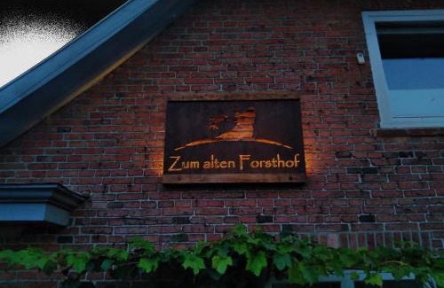 Eutin Apartment | 4 Sterne Wohnen "Zum alten Forsthof" am Schlosspark, App 1 "smuck und groot"