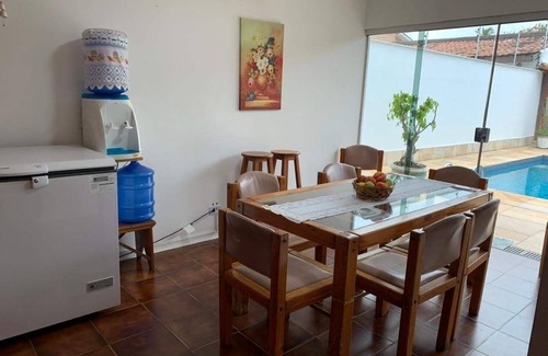 Jardim Virginia House | 4 SUITES, AIR COND TV, INTERNET, SWIMMING POOL, 150 METERS FROM THE BEACH! We accept pets!