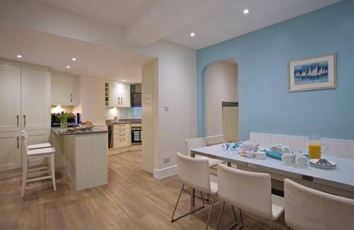 Salcombe Cottage | 4 THE SALCOMBE, family friendly, with pool in Salcombe