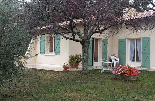 Montpezat-de-Quercy Apartment | 40 m² Apartment ∙ 1 bedroom ∙ 4 guests