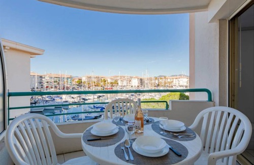 Frejus Port Apartment | 40 m² Apartment ∙ 1 bedroom ∙ 4 guests