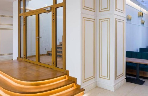 Wesoła Zachod Hotel | 40 m² Hotel ∙ 10 guests