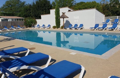 Casteljau House | 40 m² Mobile home ∙ 3 bedrooms ∙ 6 guests