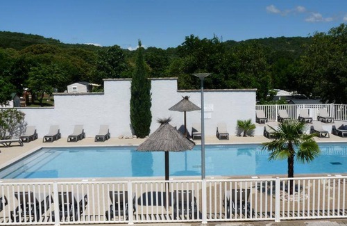 Casteljau House | 40 m² Mobile home ∙ 3 bedrooms ∙ 6 guests