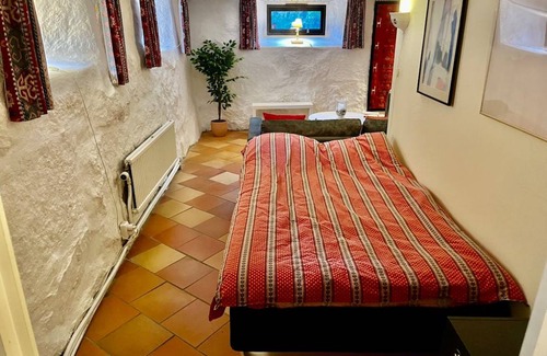 Vastra Frolunda Resort | 40 m² Private room ∙ 1 bedroom ∙ 1 guest