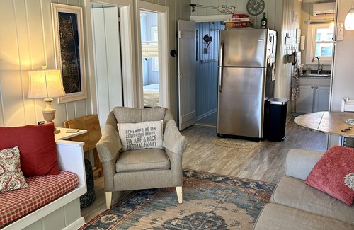 Rehoboth by the Sea Cottage | 40 yards from the beach, heat/ac splits, 4 season rental, pet friendly!
