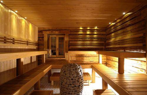 Haademeeste Ski Chalet | 400 m² Chalet ∙ 8 bedrooms ∙ 31 guests