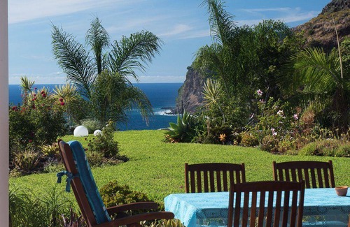 Arco da Calheta House | 400 m² House ∙ 3 bedrooms ∙ 6 guests