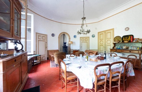 Olonzac House | 400 m² House ∙ 6 bedrooms ∙ 15 guests