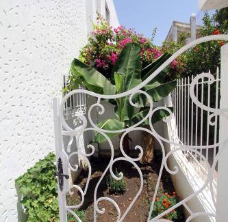 Achakkar Villa | 400 m² Villa ∙ 3 bedrooms ∙ 10 guests