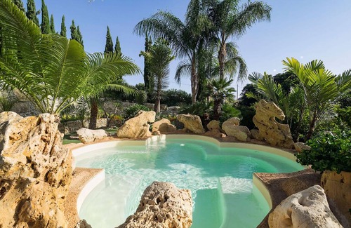 Agrigento Villa | 400 m² Villa ∙ 7 bedrooms ∙ 14 guests