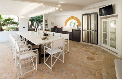 Agrigento Villa | 400 m² Villa ∙ 7 bedrooms ∙ 14 guests