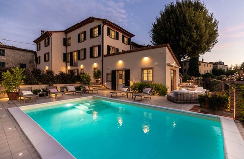 Pieve a Elici Villa | 400 m² Villa ∙ 5 bedrooms ∙ 10 guests