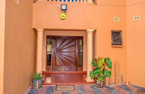 Mazowe Villa | 400 m² Villa ∙ 4 bedrooms ∙ 8 guests