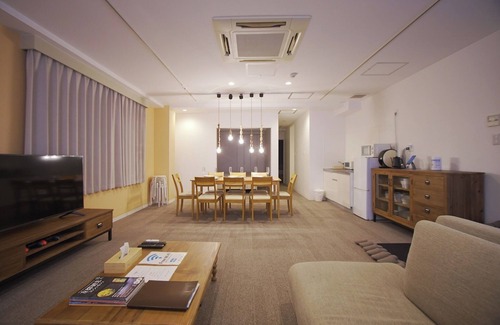 Kita Apartment | 401 Osakas largest private room 120 square met/Osaka Ōsaka