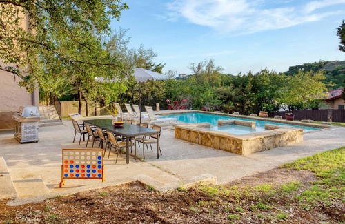 Travis Landing House | 403 m² House ∙ 5 bedrooms ∙ 12 guests