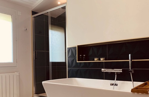 Bourran Condo | 40m2 accommodation with communal swimming pool