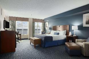 Geneva Hotel | 41 Lakefront Hotel, Trademark Collection by Wyndham
