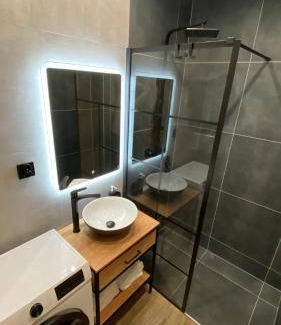 Zabrze Apartment | 41 m² Apartment ∙ 1 bedroom ∙ 4 guests
