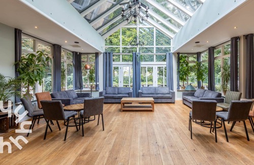 Silvolde House | 410 m² House ∙ 8 bedrooms ∙ 20 guests