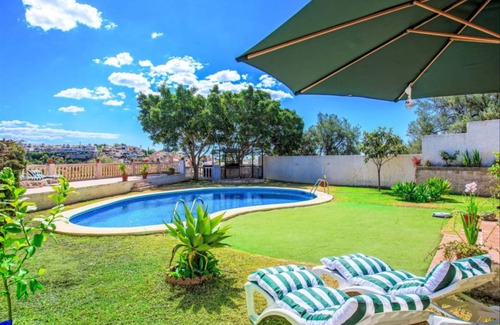 Torre de Benagalbon House | 413 m² House ∙ 6 bedrooms ∙ 12 guests