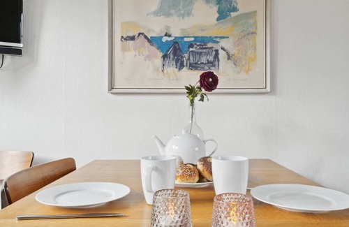 Gudhjem Apartment | 42 m² Apartment ∙ 1 bedroom ∙ 4 guests