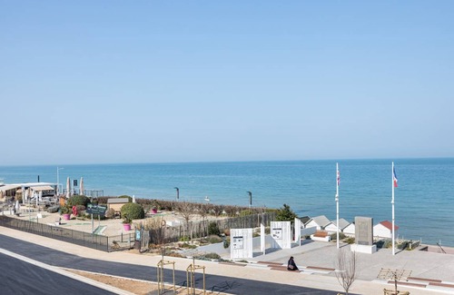 Luc-sur-Mer Apartment | 42 m² Apartment ∙ 1 bedroom ∙ 4 guests