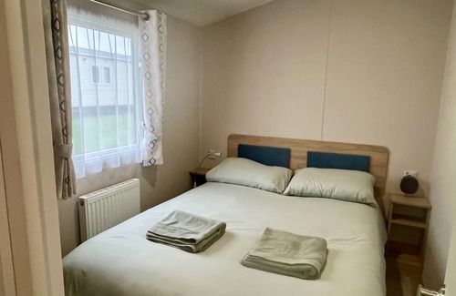 Cayton Bay Apartment | 42 m² Apartment ∙ 3 bedrooms ∙ 8 guests
