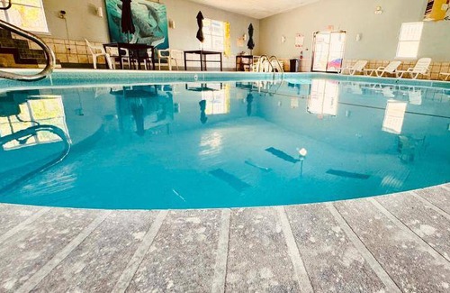 Osage Beach Hotel | 42 m² Hotel ∙ 127 guests