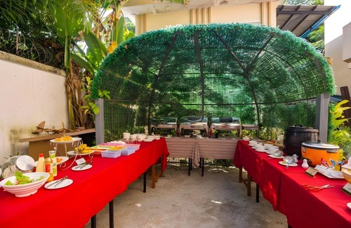 Mayangone Hotel | 42 m² Hotel ∙ 4 guests
