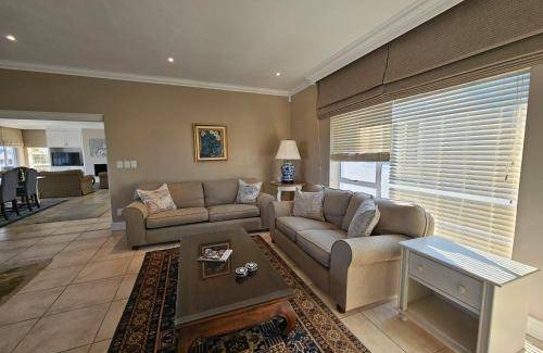 Vermont House | 420 m² House ∙ 5 bedrooms ∙ 10 guests
